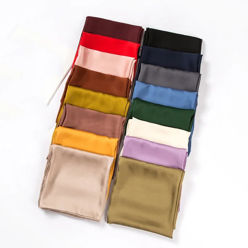 Silk Neck Scarf - Атласный шарф для женщин, 70 см,